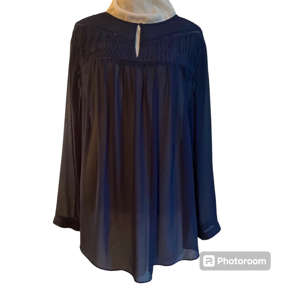 Chicos Black Label size 3 long sleeve sheer blouse. Navy blue.